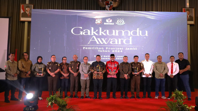 Apresiasi Kinerja Sentra Gakkumdu,  Bawaslu Provinsi Jambi Gelar Gakkumdu Award